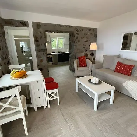 Casita Albornoz * لوس رياليخوس