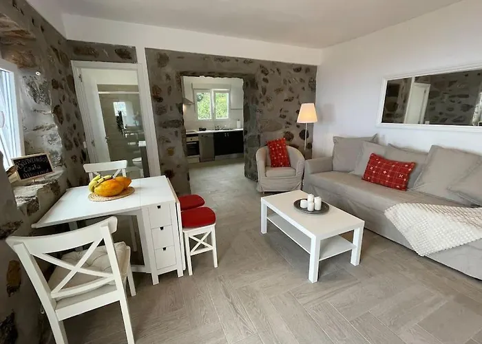 Casita Albornoz * لوس رياليخوس